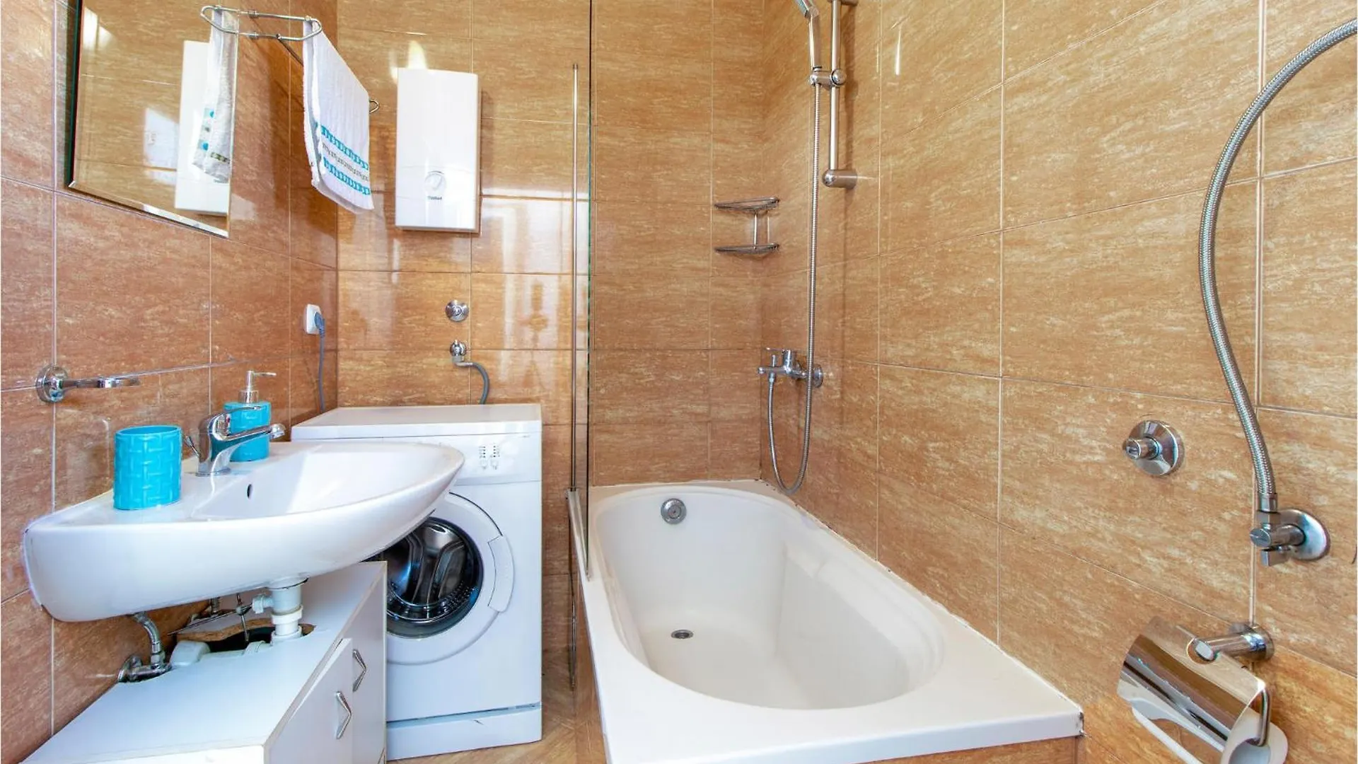 Stunning Apartment In Dramalj With House Sea View 克罗地亚
