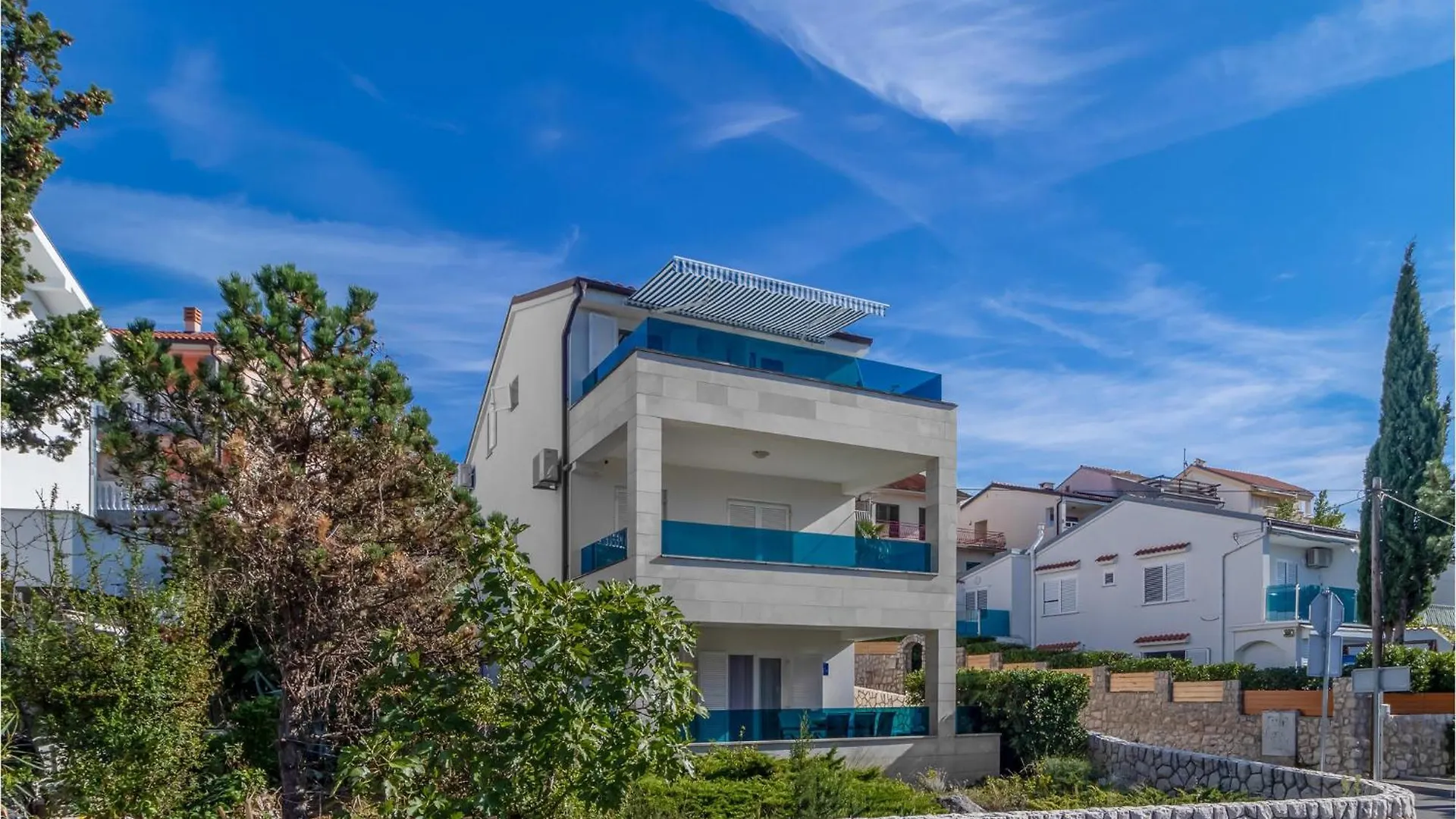 Stunning Apartment In Dramalj With House Sea View 克罗地亚