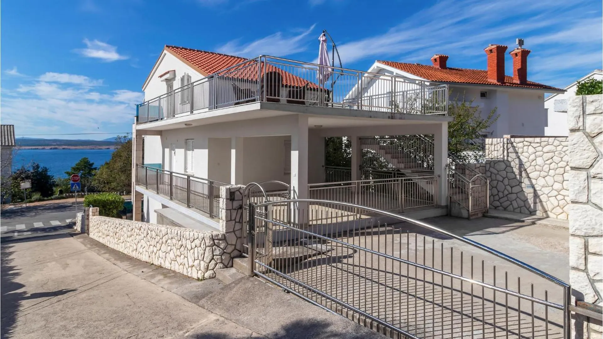 Stunning Apartment In Dramalj With House Sea View 0*,  克罗地亚